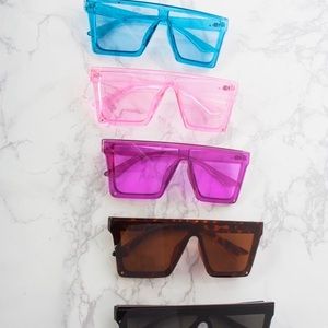 “Hold On” glasses